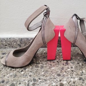 Awesome pumps!